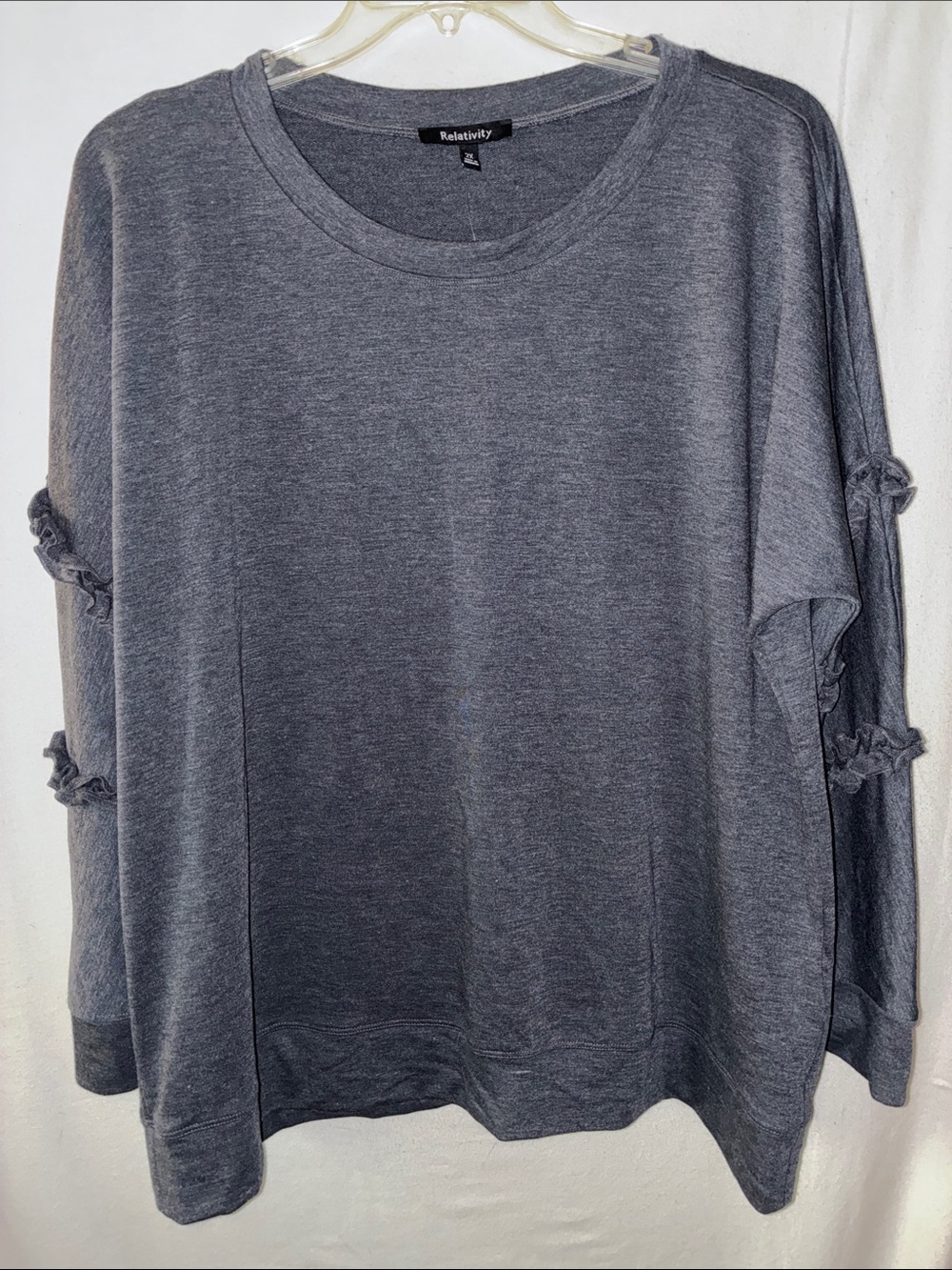 Relativity Women's Charcoal Gray Knot-Sleeve Crewneck Sweatshirt